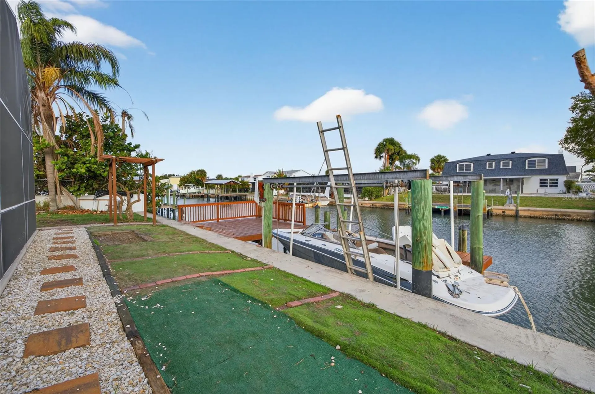 8711 Bay Crest Lane Tampa FL 33615