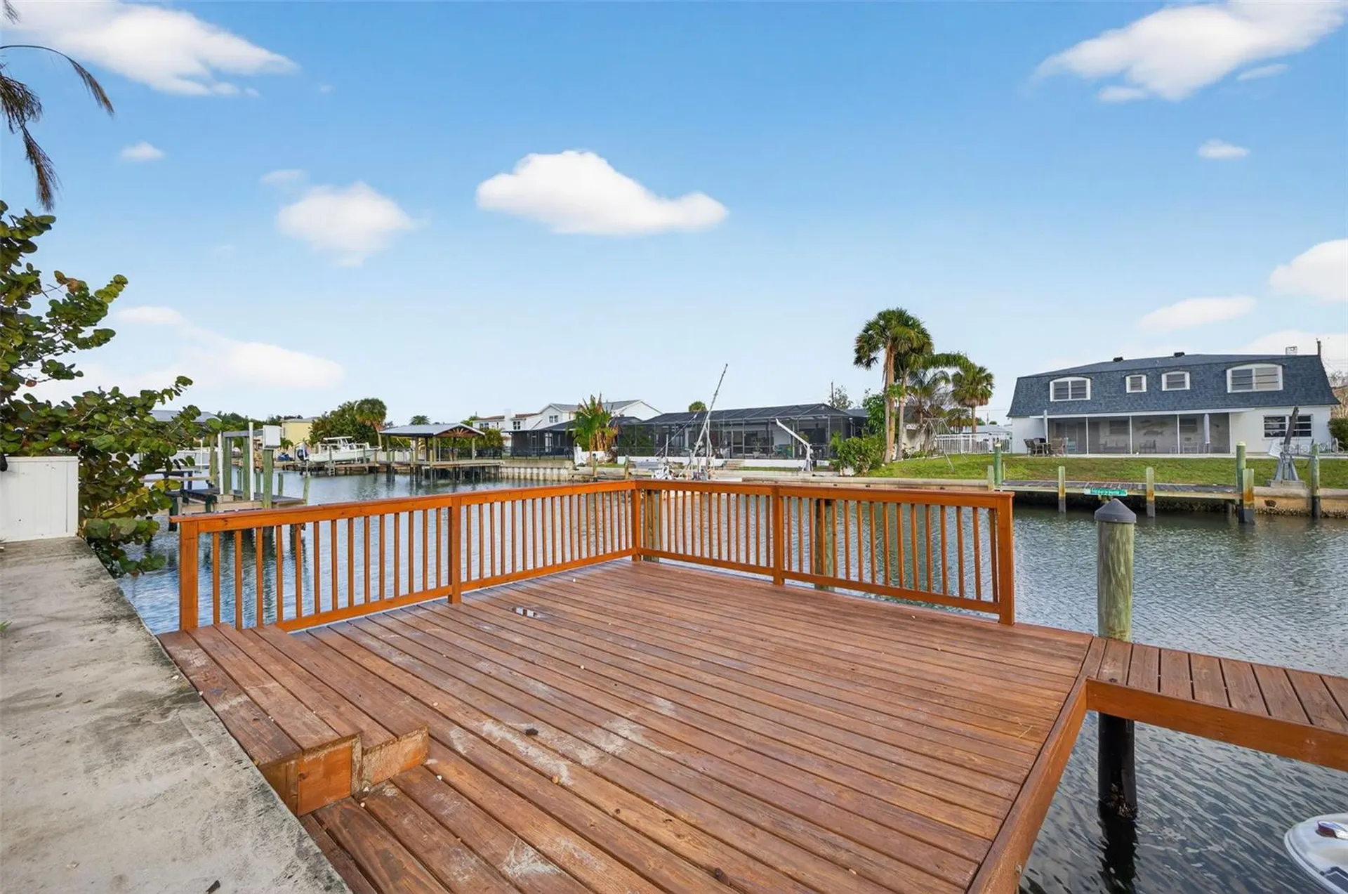 8711 Bay Crest Lane Tampa FL 33615
