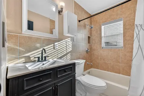 8711 Bay Crest Lane Tampa FL 33615