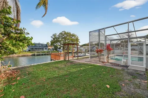 8711 Bay Crest Lane Tampa FL 33615
