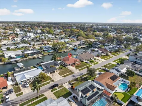 8711 Bay Crest Lane Tampa FL 33615
