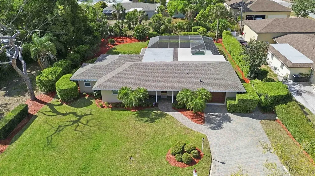 2068 Sunnyside Lane Sarasota FL 34239