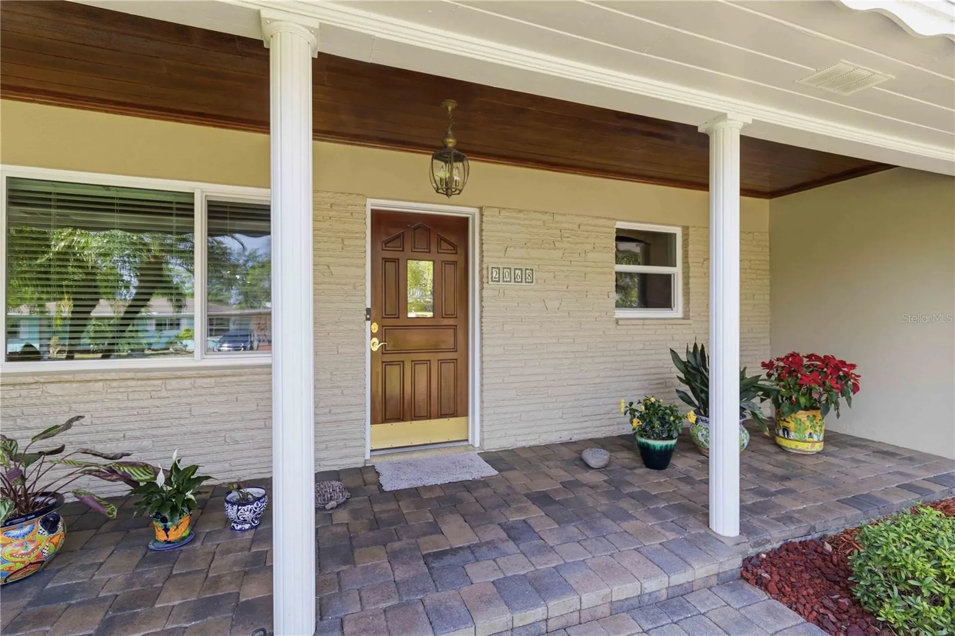 2068 Sunnyside Lane Sarasota FL 34239