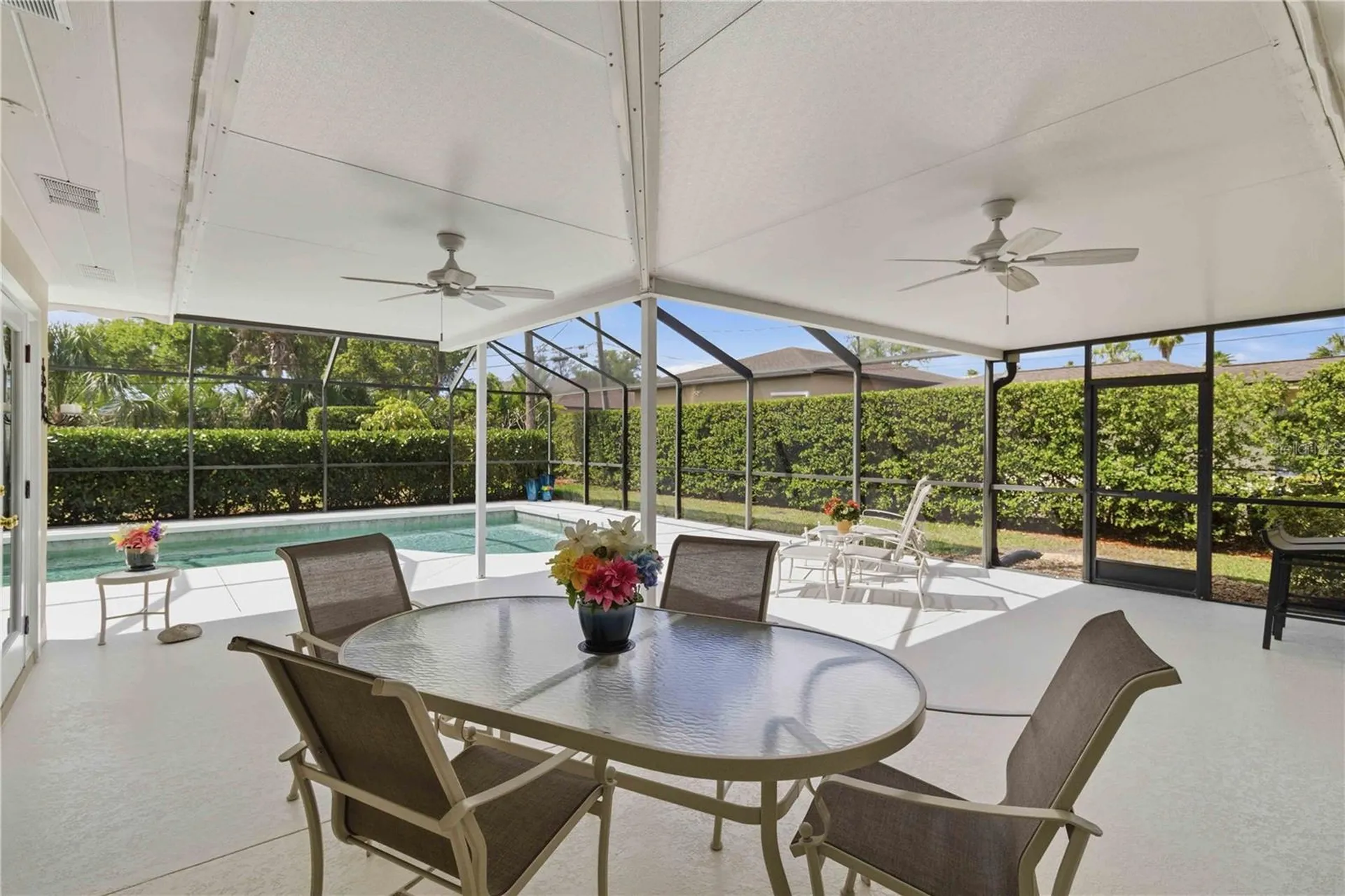 2068 Sunnyside Lane Sarasota FL 34239