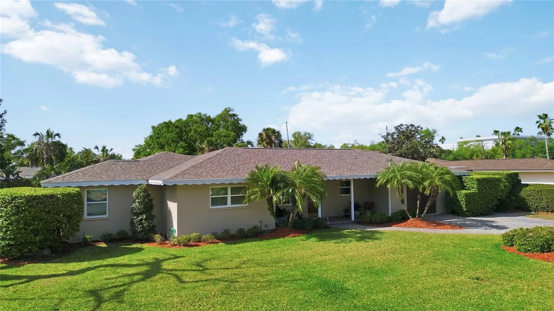 2068 Sunnyside Lane Sarasota FL 34239