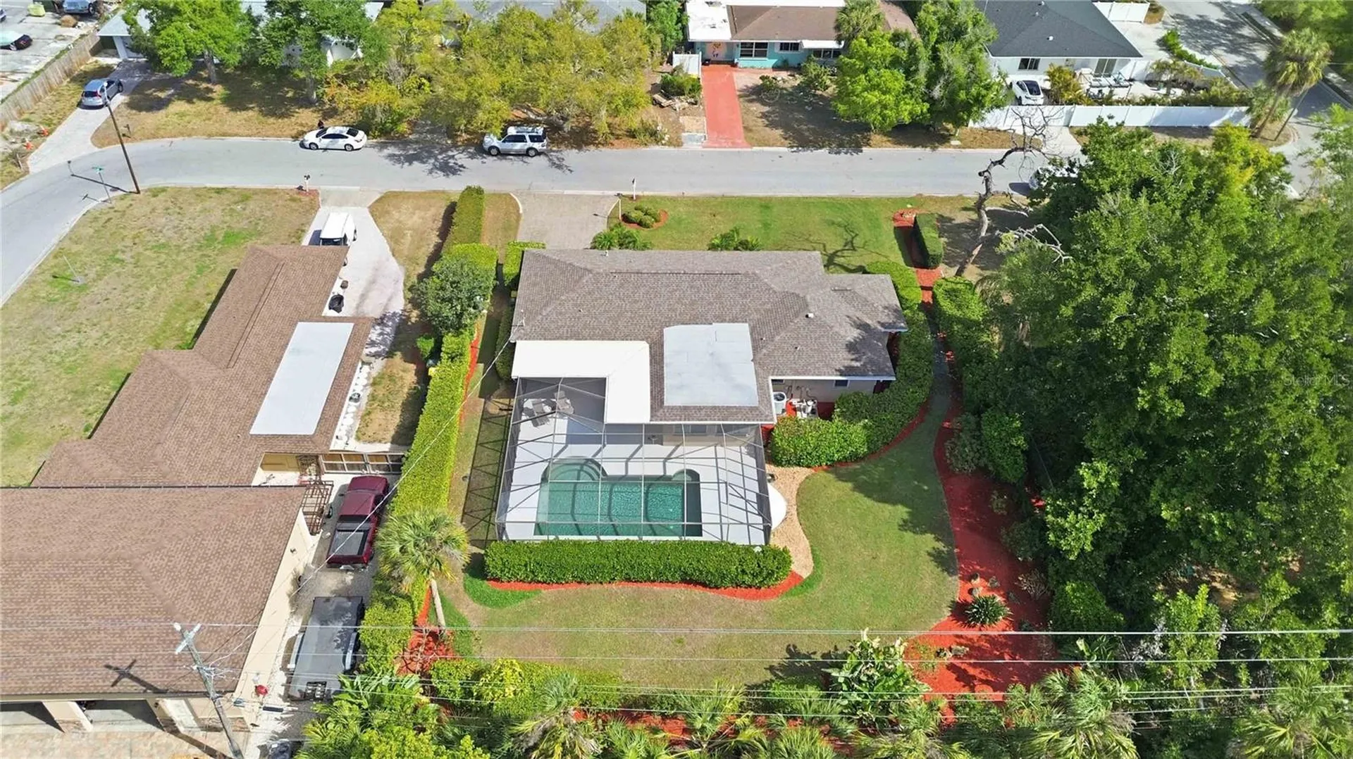 2068 Sunnyside Lane Sarasota FL 34239