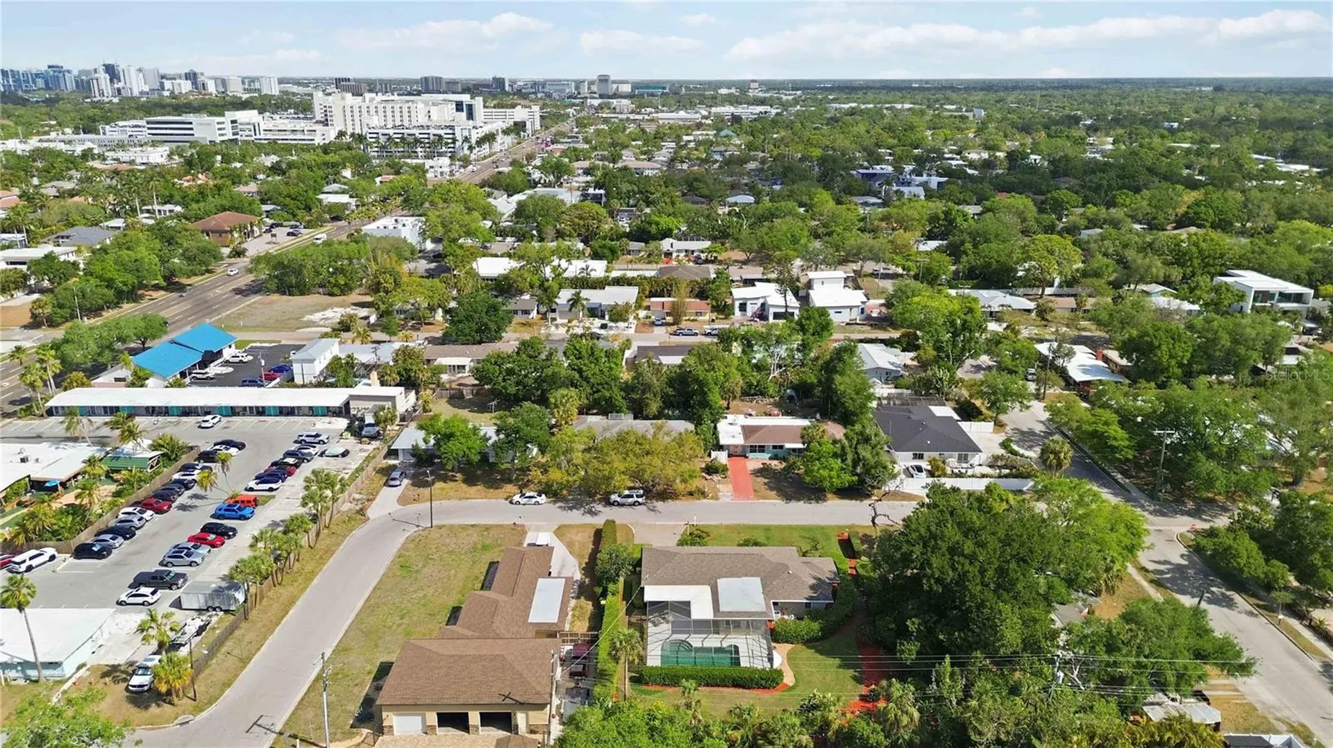 2068 Sunnyside Lane Sarasota FL 34239