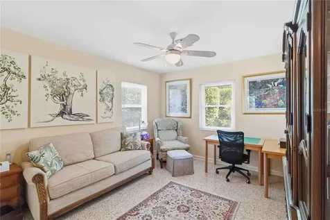 2068 Sunnyside Lane Sarasota FL 34239
