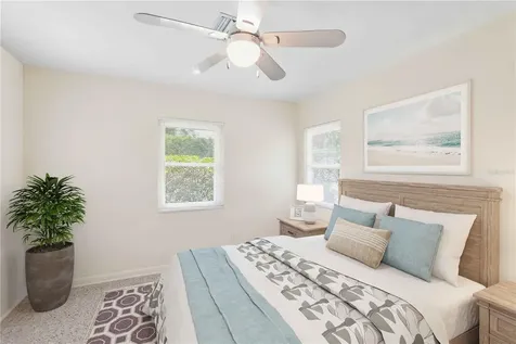 2068 Sunnyside Lane Sarasota FL 34239