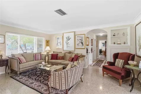 2068 Sunnyside Lane Sarasota FL 34239