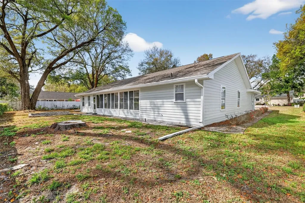 1120 Gardner Lane Mount Dora FL 32757