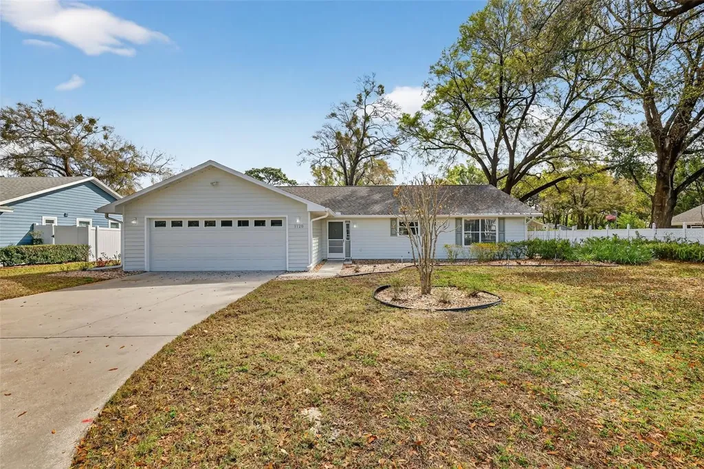 1120 Gardner Lane Mount Dora FL 32757