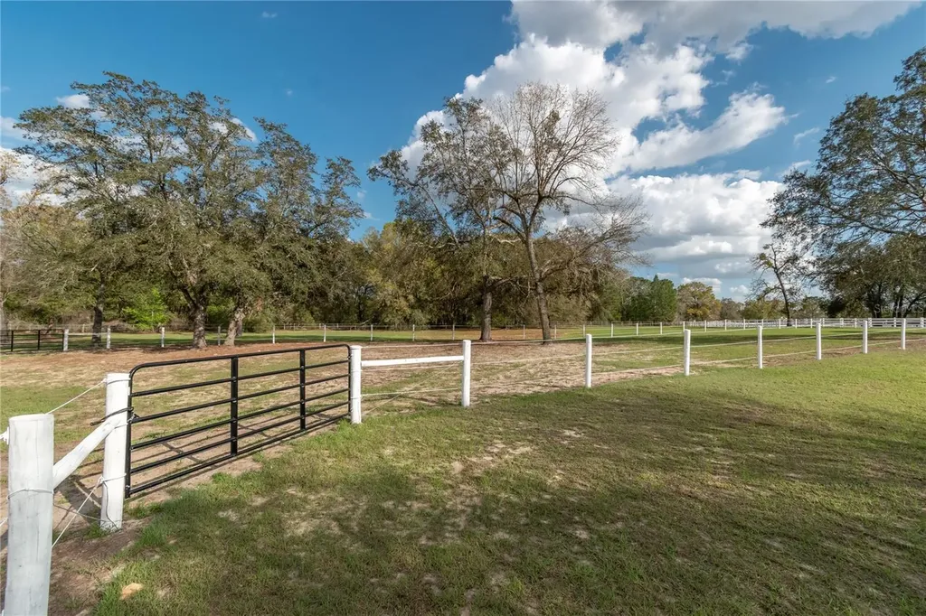 10516 SW 27th Avenue Ocala FL 34476