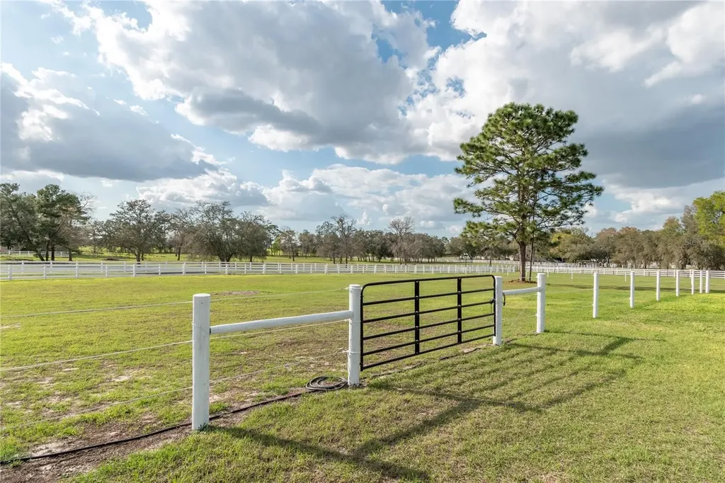 10516 SW 27th Avenue Ocala FL 34476