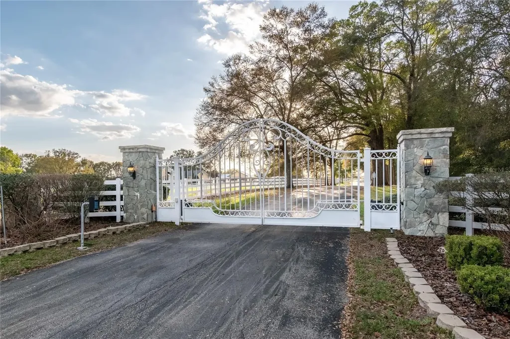 10516 SW 27th Avenue Ocala FL 34476