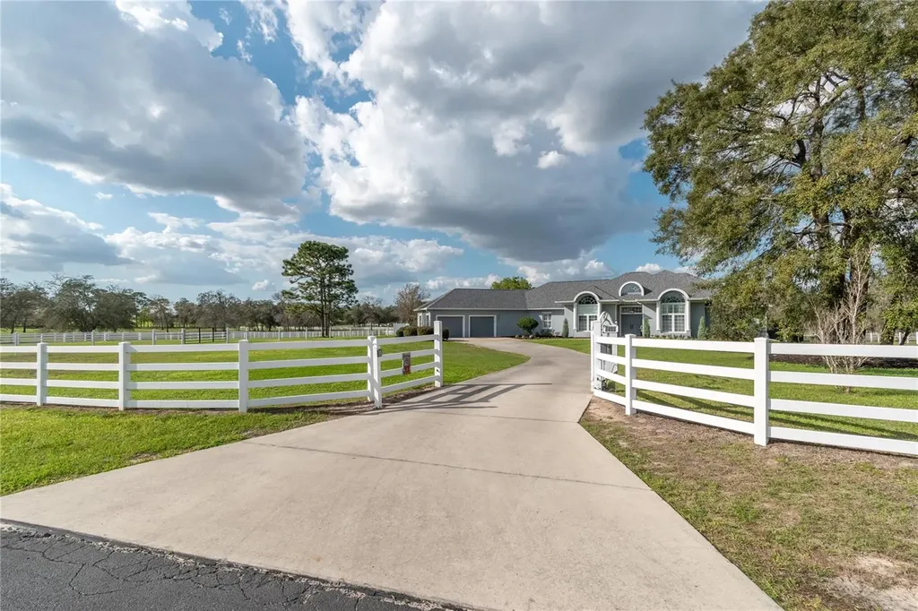 10516 SW 27th Avenue Ocala FL 34476