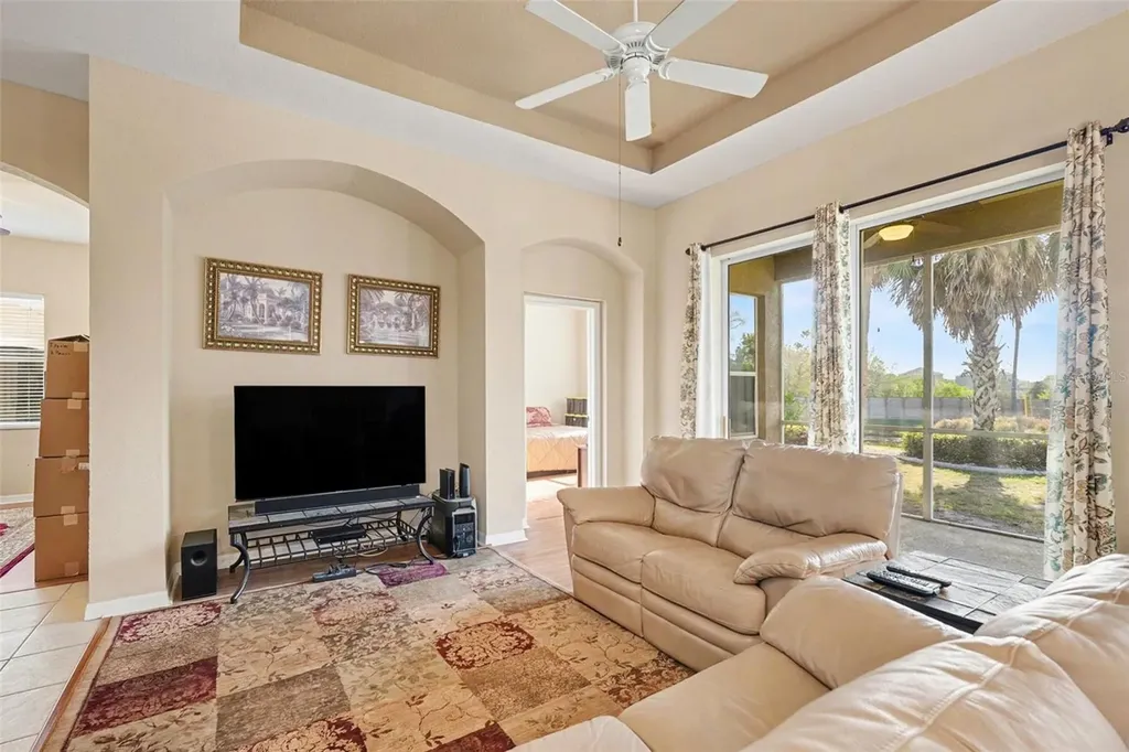 918 Regal Manor Way Sun City Center FL 33573