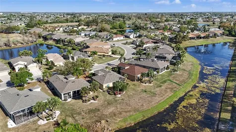 918 Regal Manor Way Sun City Center FL 33573