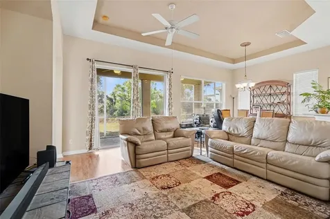 918 Regal Manor Way Sun City Center FL 33573