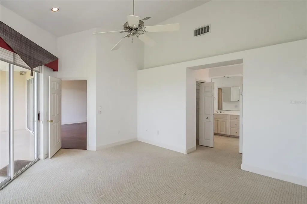 447 Enclave Place Lakeland FL 33803