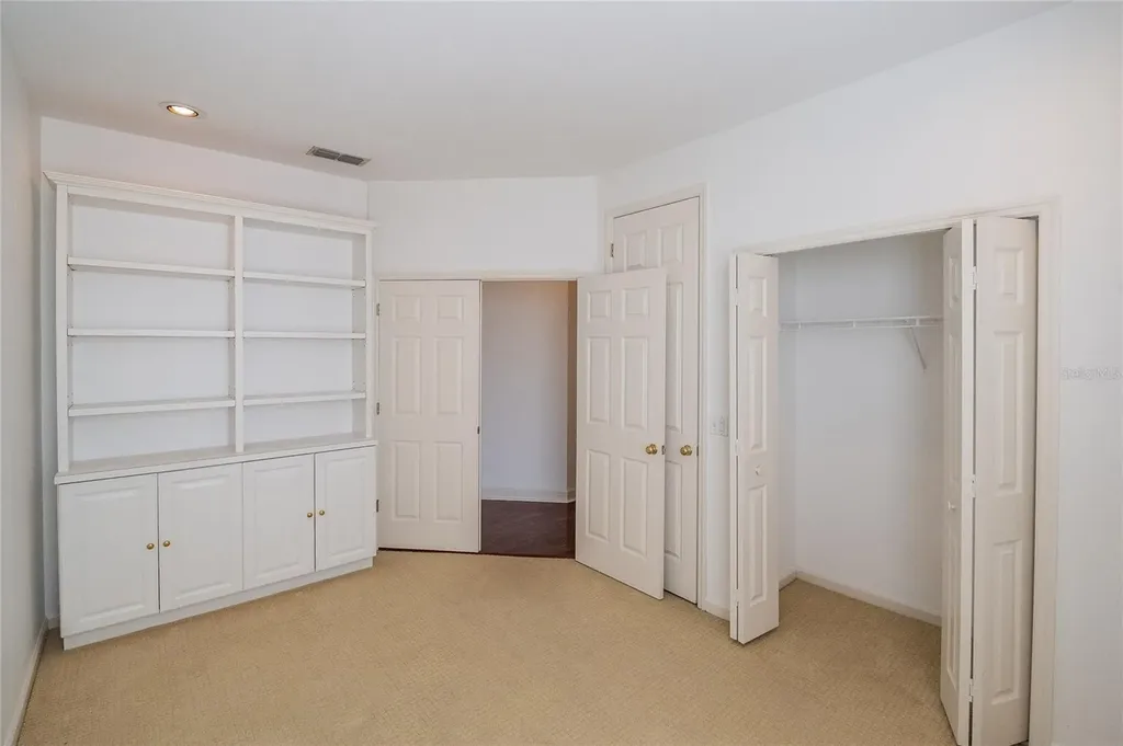 447 Enclave Place Lakeland FL 33803