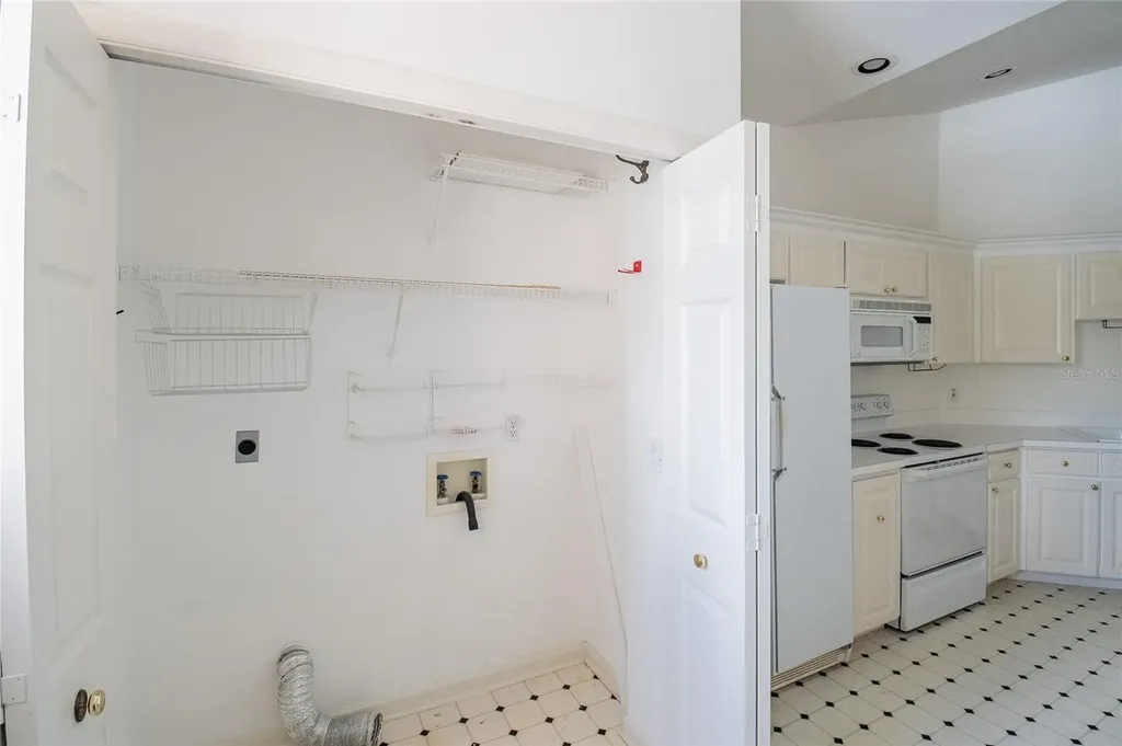 447 Enclave Place Lakeland FL 33803
