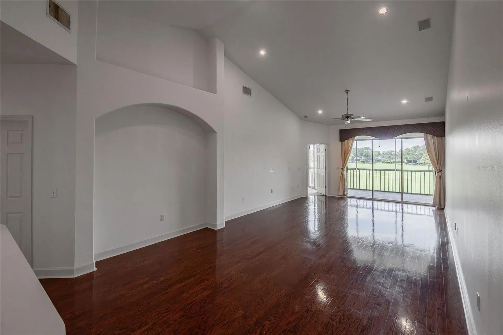 447 Enclave Place Lakeland FL 33803