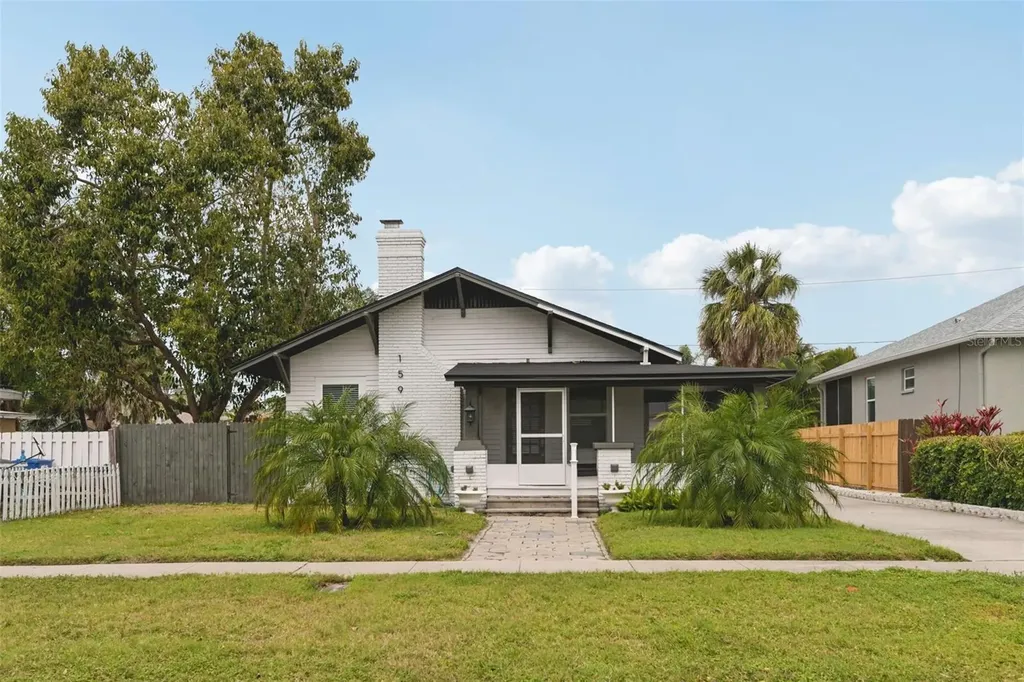 159 81st Avenue N St Petersburg FL 33702