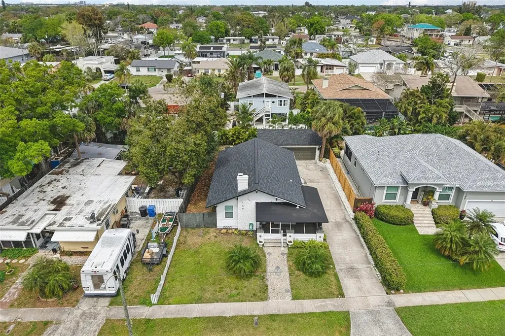 159 81st Avenue N St Petersburg FL 33702