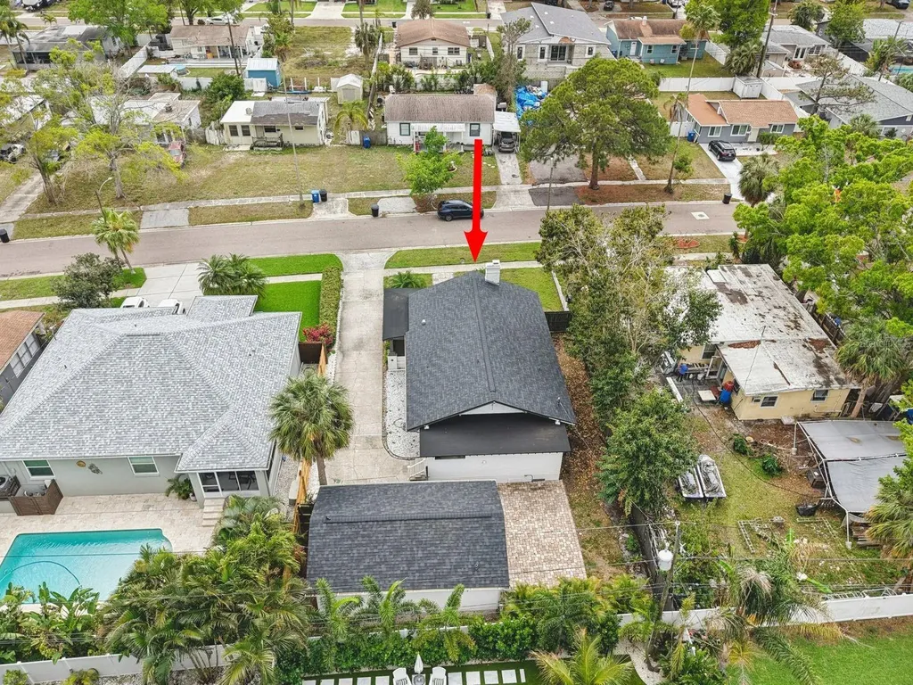 159 81st Avenue N St Petersburg FL 33702