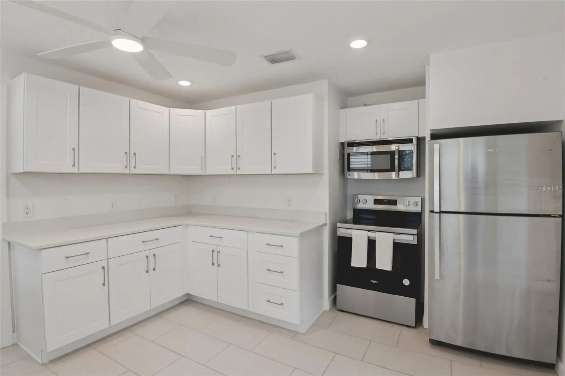 159 81st Avenue N St Petersburg FL 33702