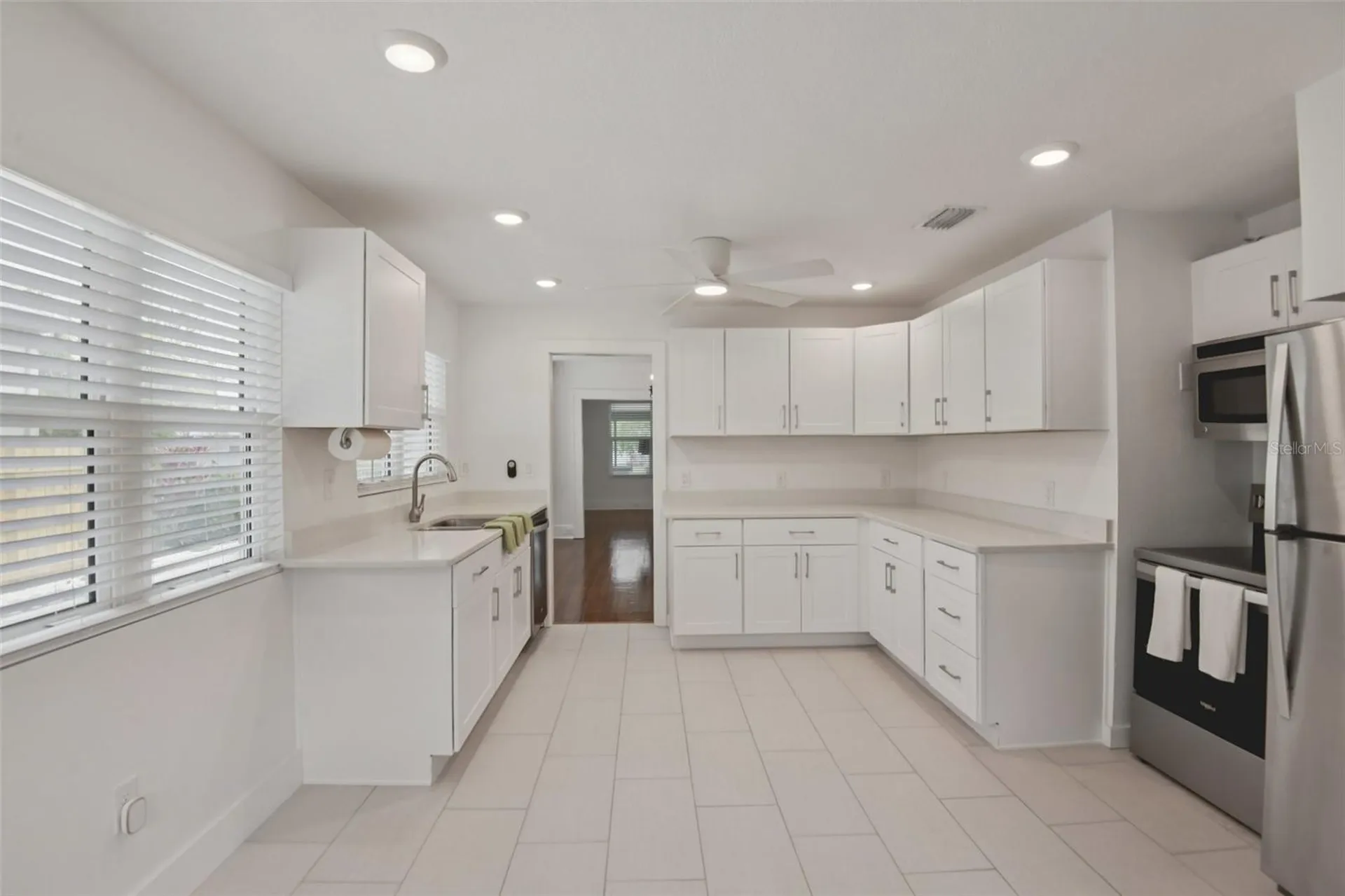 159 81st Avenue N St Petersburg FL 33702