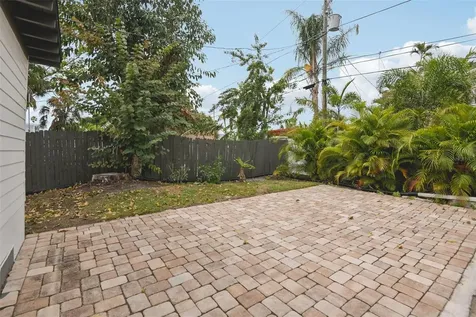 159 81st Avenue N St Petersburg FL 33702