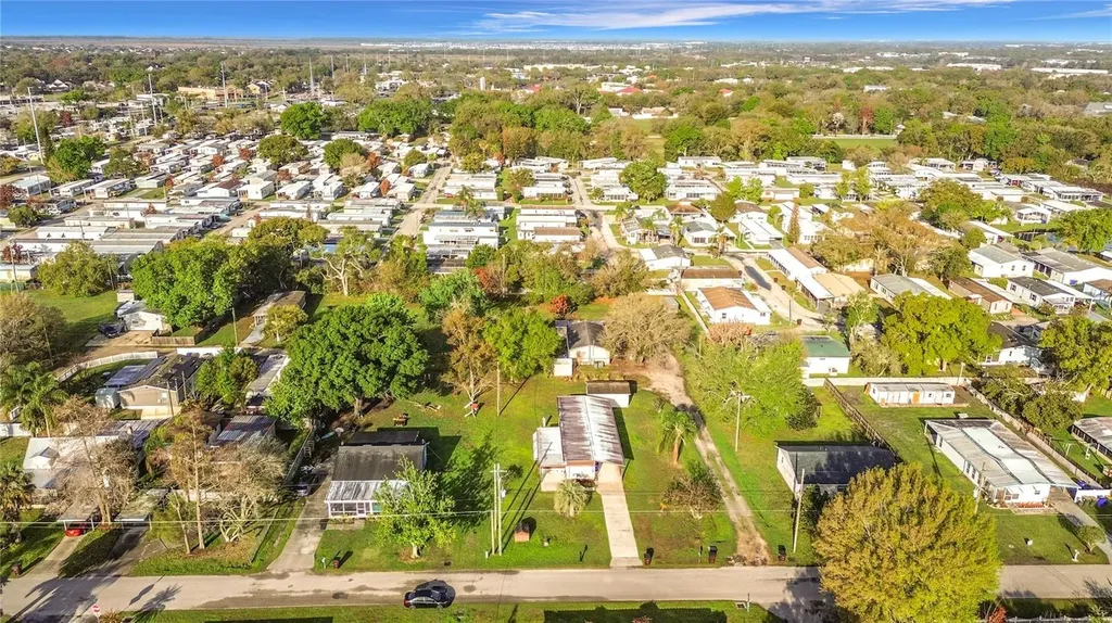 820 Robinson Avenue St Cloud FL 34769