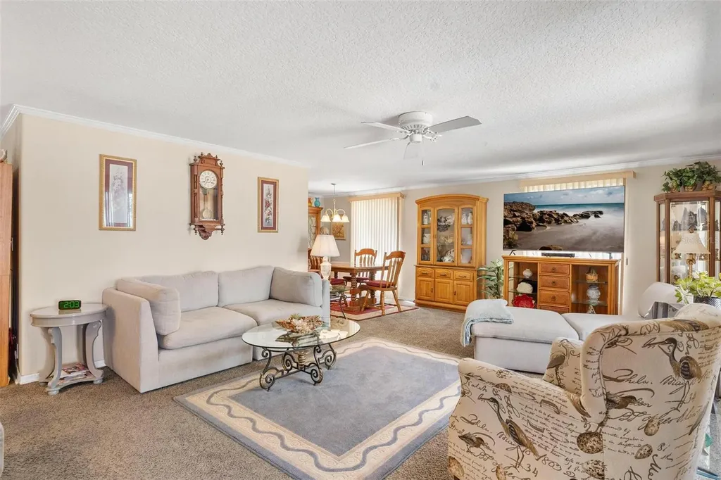 28315 Private Road Okahumpka FL 34762