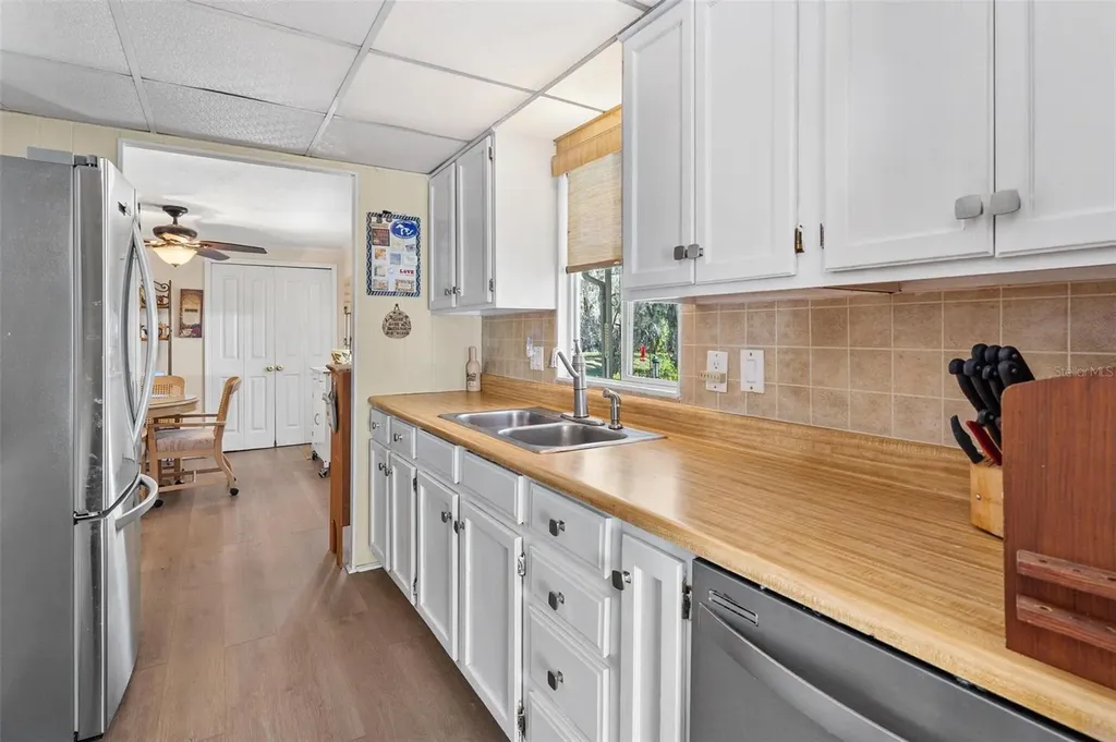 28315 Private Road Okahumpka FL 34762