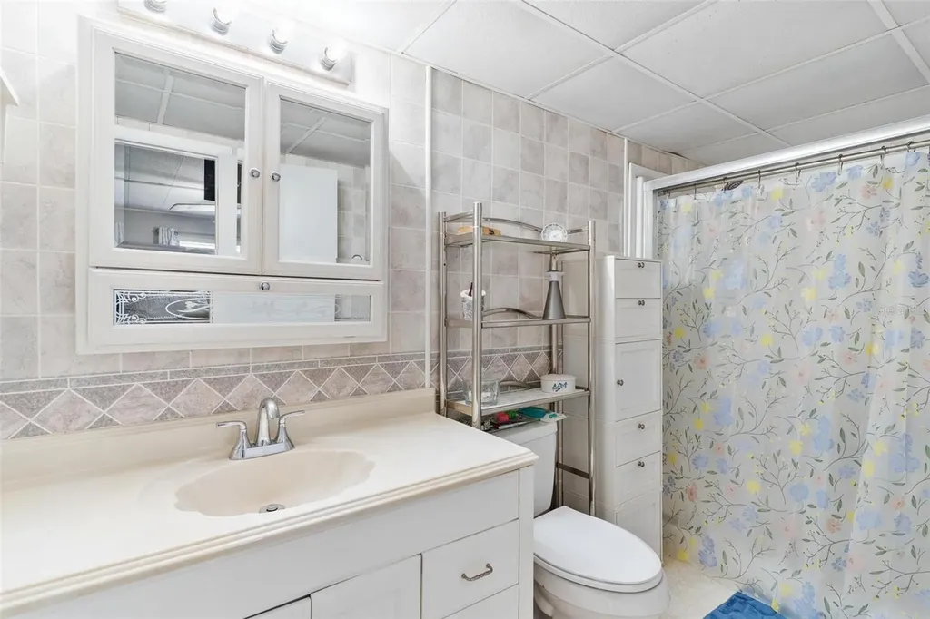 28315 Private Road Okahumpka FL 34762