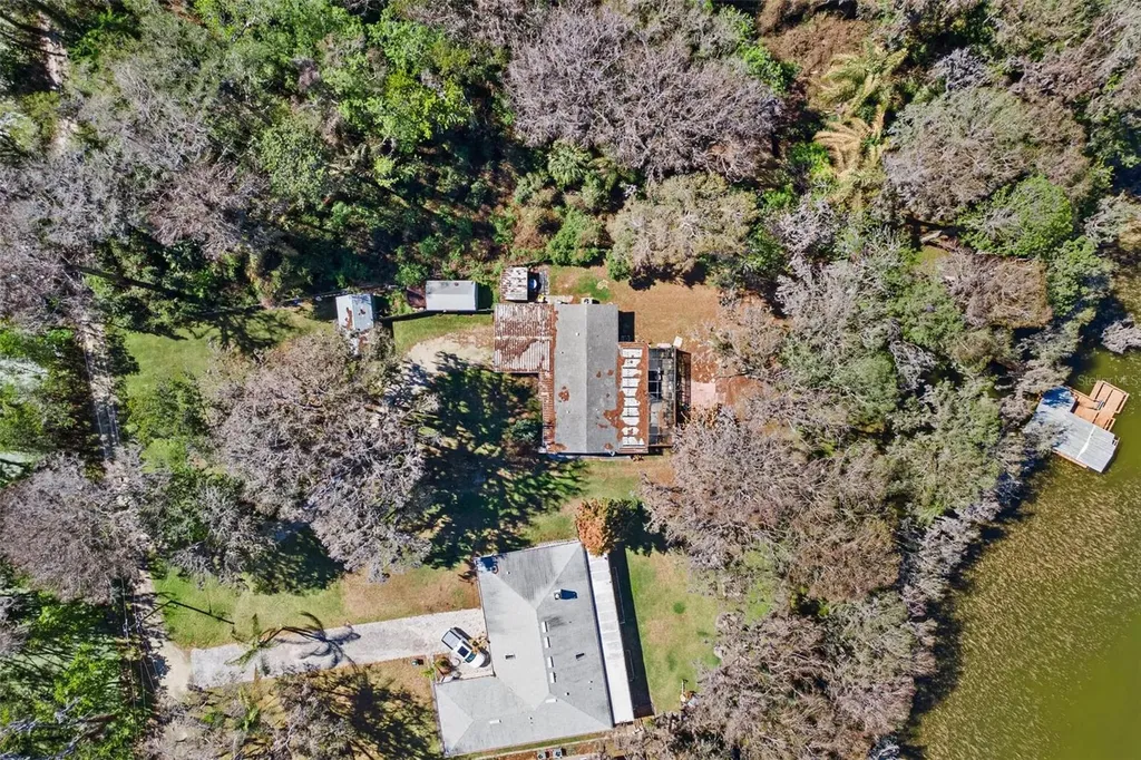 28315 Private Road Okahumpka FL 34762