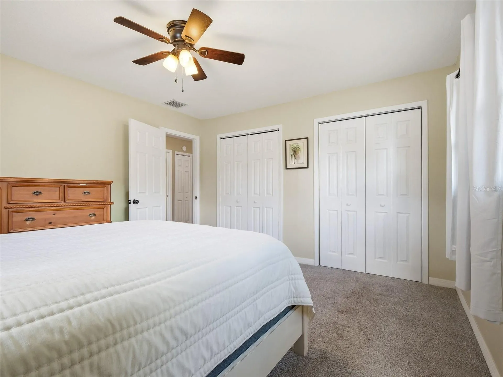 975 N Boston Avenue Deland FL 32724