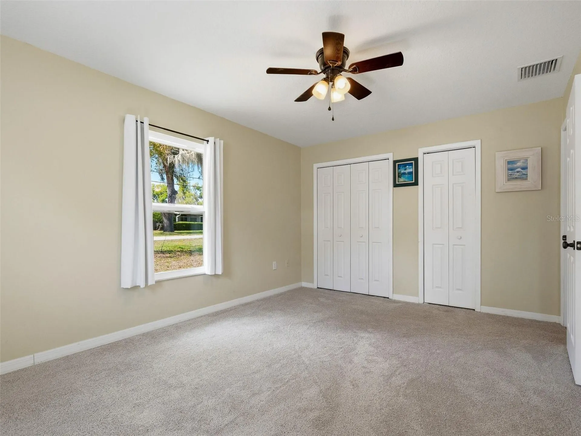 975 N Boston Avenue Deland FL 32724