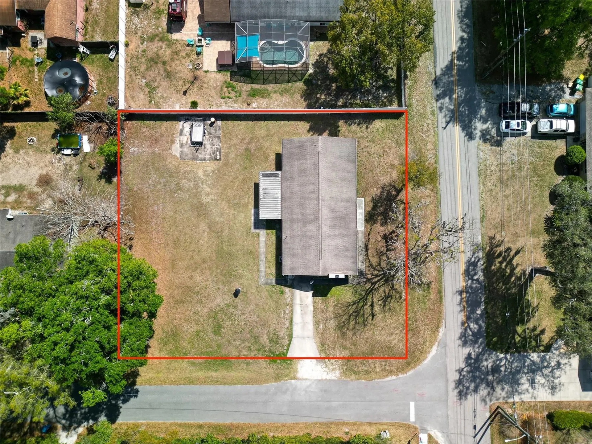 975 N Boston Avenue Deland FL 32724