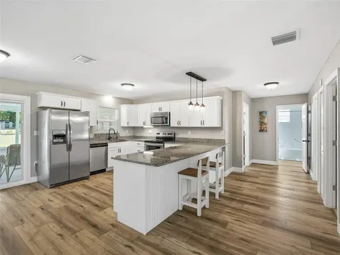 975 N Boston Avenue Deland FL 32724