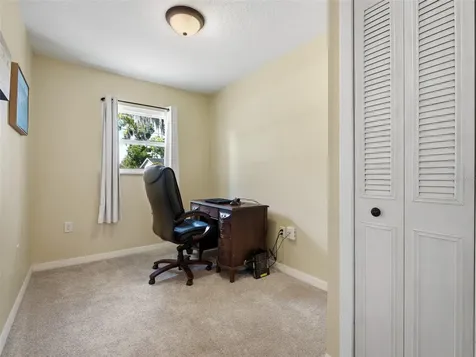 975 N Boston Avenue Deland FL 32724