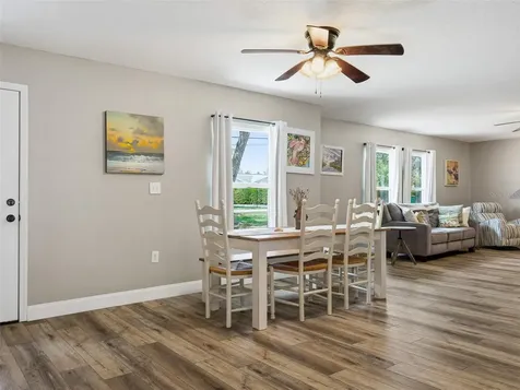 975 N Boston Avenue Deland FL 32724