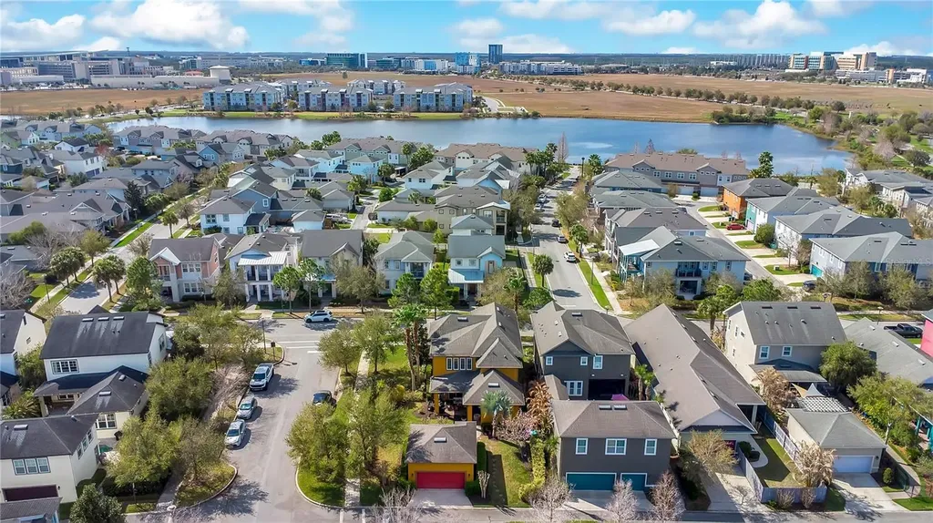 13795 Eliot Avenue Orlando FL 32827