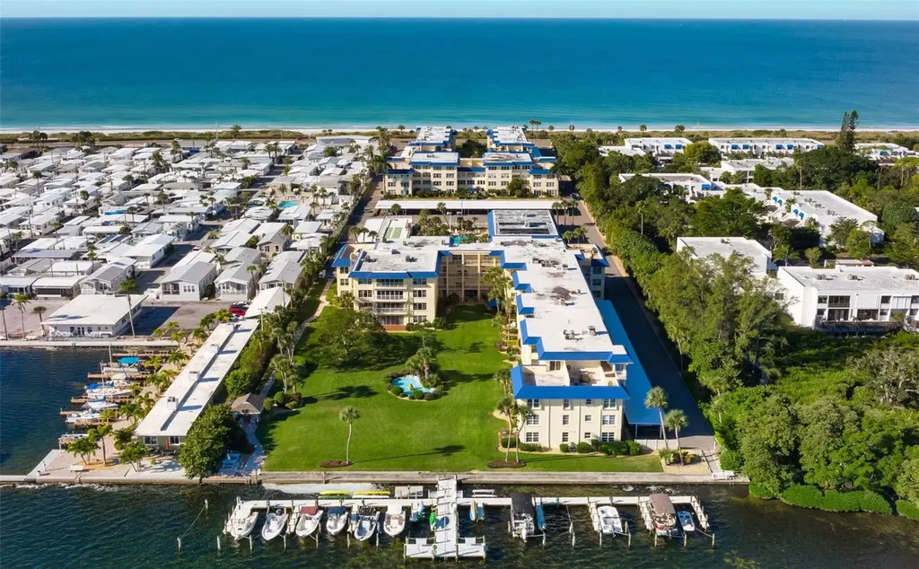3806 Gulf Of Mexico Drive Longboat Key FL 34228