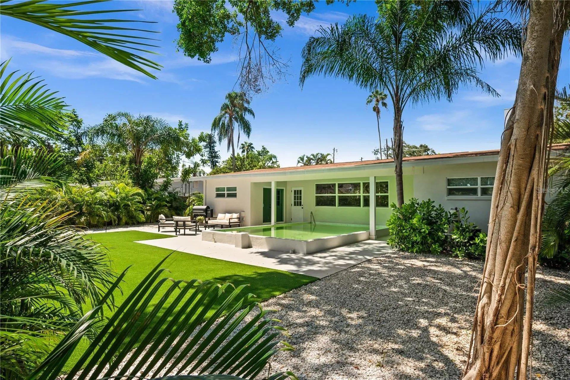 4135 Shore Acres Boulevard NE St Petersburg FL 33703