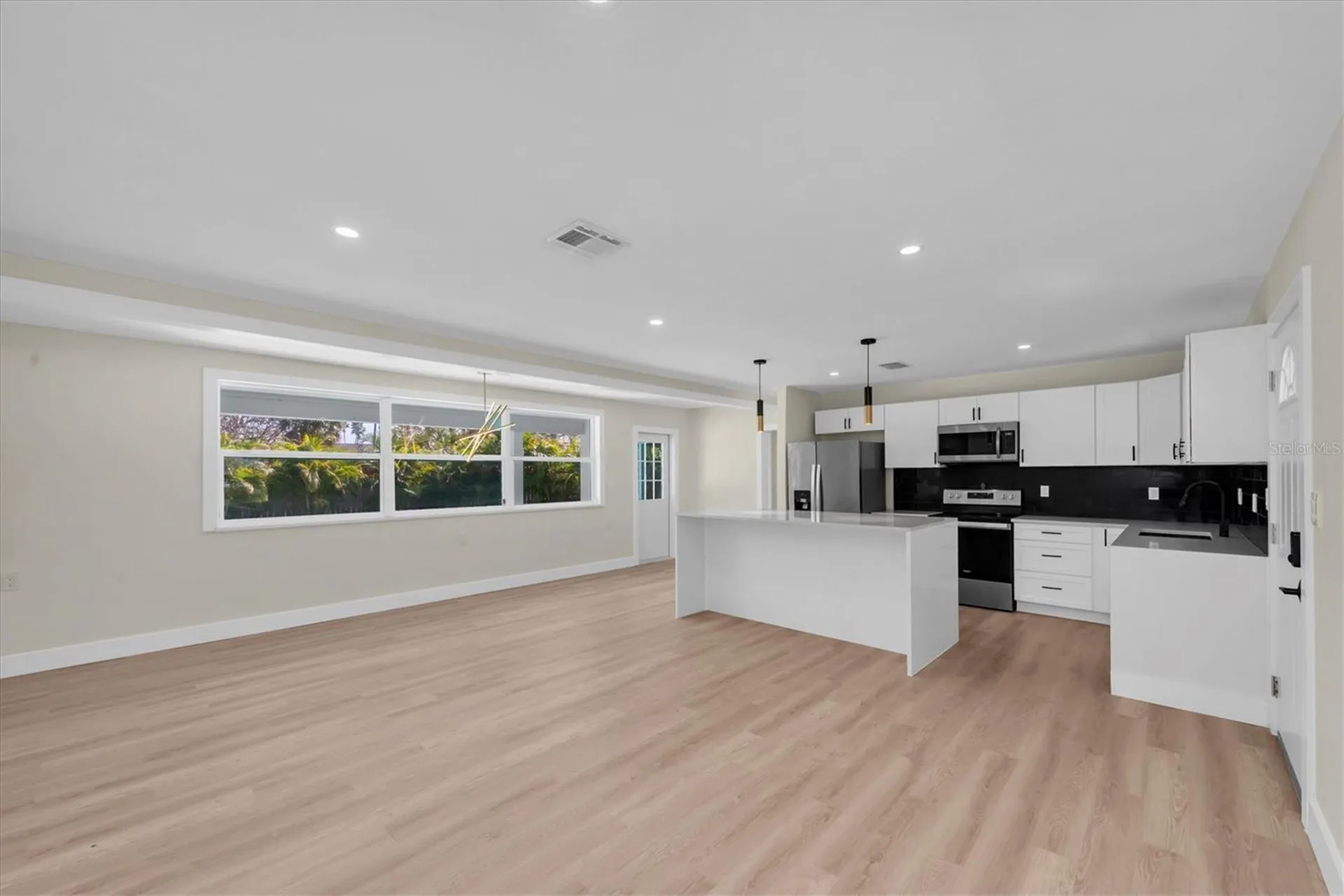 4135 Shore Acres Boulevard NE St Petersburg FL 33703