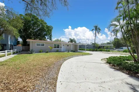 4135 Shore Acres Boulevard NE St Petersburg FL 33703