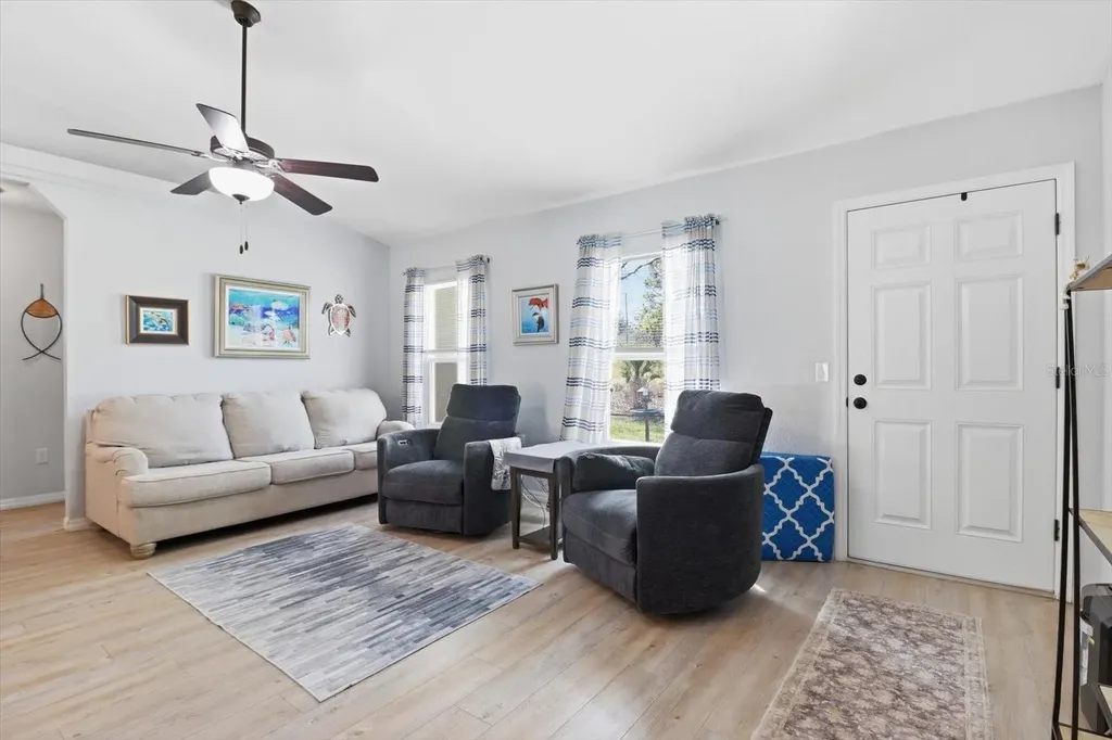 6203 N Hobson Terrace Dunnellon FL 34433